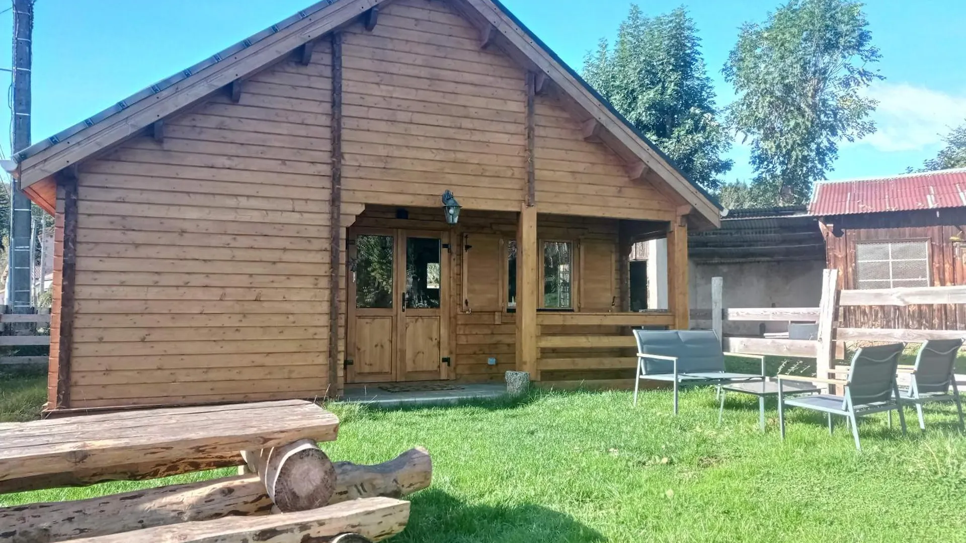 Chalet Des Fontaines Claires contacts