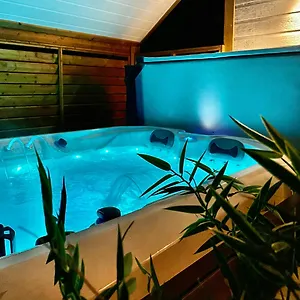 Domaine Les 2 Mondes Hotel
